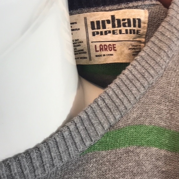 Urban Pipeline Men’s Striped Sweater. Make an offer! - Picture 2 of 2